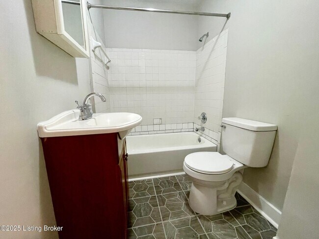 Photo - 1705 Hale Ave