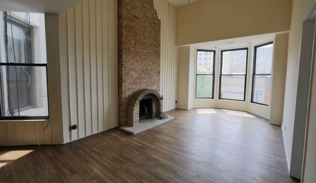 Photo - 2904 N Broadway St