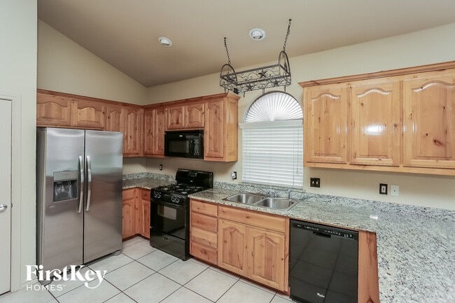 Photo - 14413 Artesia Ct
