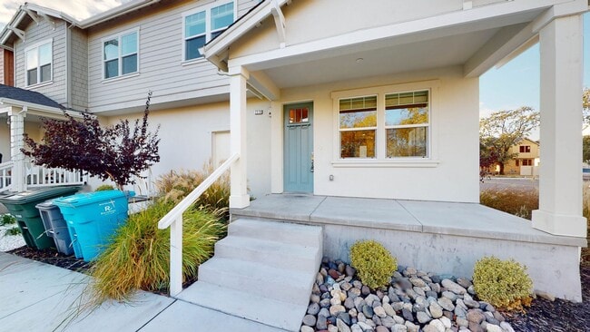 Photo - Beautiful 3 Bedroom 3 Full bath with 1 Car...