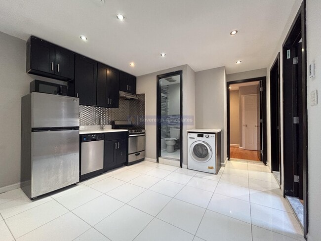 Photo - 312 W 114th St Unidad 42