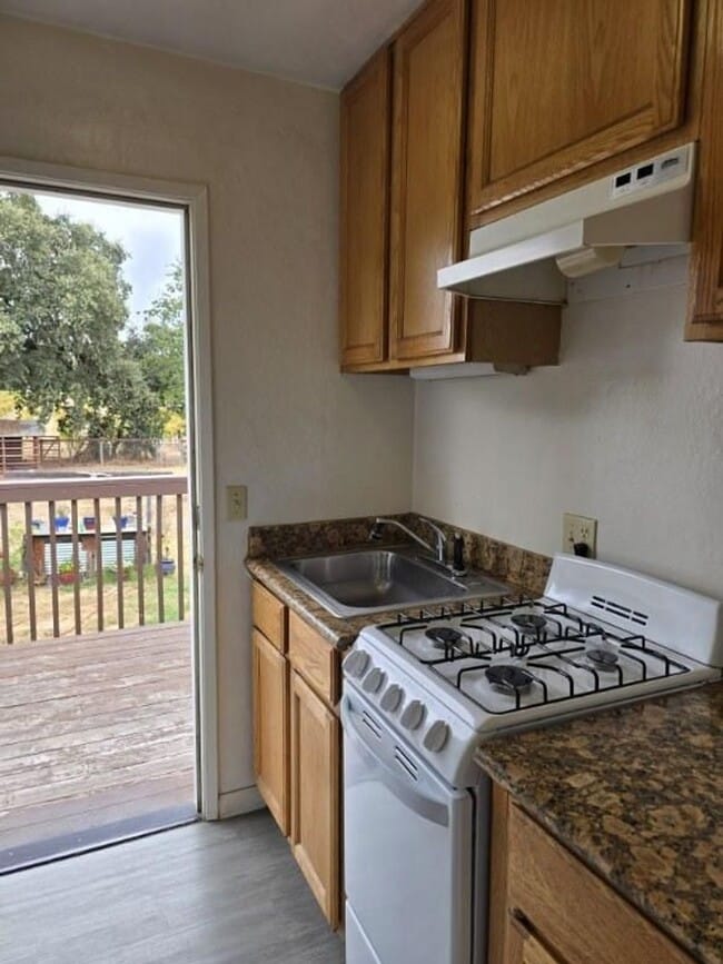 Photo - 121 Pleasant Ave