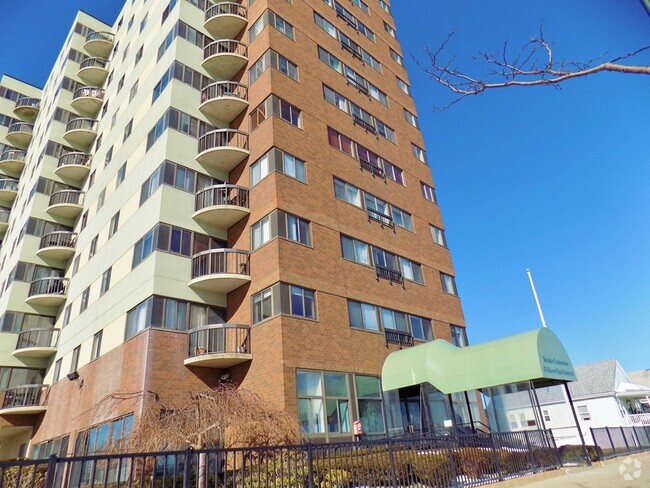 Building Photo - 474 Revere Beach Blvd Unit 905 Rental