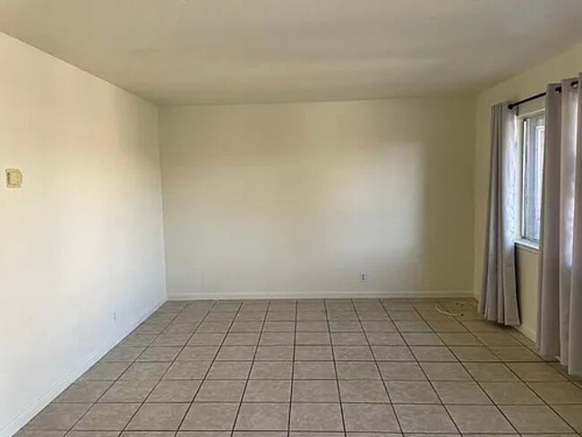 13360 Navajo Rd Unit 2