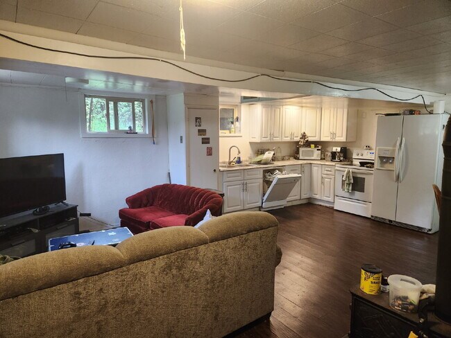 Building Photo - 2500 Dean Ave