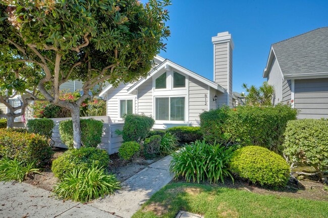 Building Photo - Furnished 2 bedroom in Carlsbad-Close to Beach