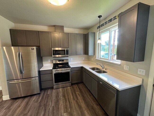 1167 Westpoint Dr Unit 3