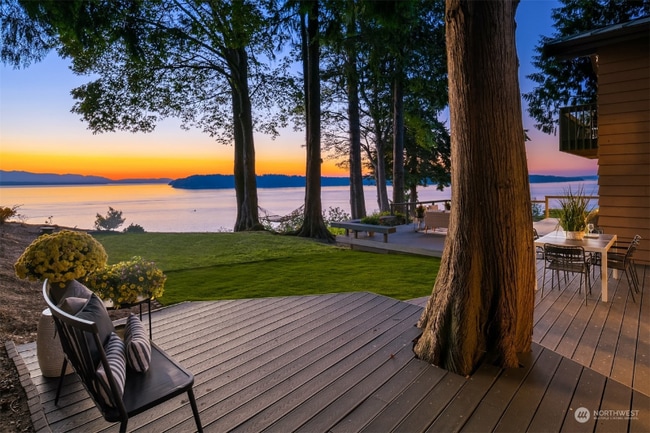 Photo - 11728 Marine View Dr