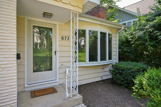 Photo - 673 N Park Blvd
