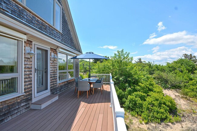 Dog-Friendly Winter Rental on Plum Island - Dog-Friendly Winter Rental on Plum Island