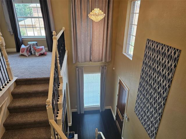 Photo - 4931 Homer St