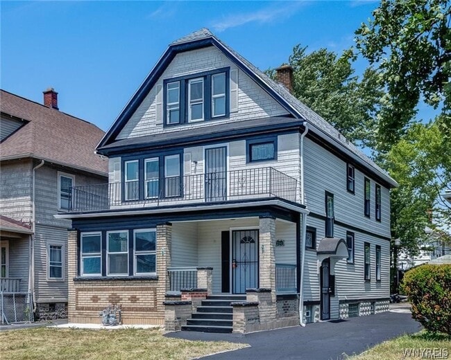 Building Photo - 266 Lasalle Ave