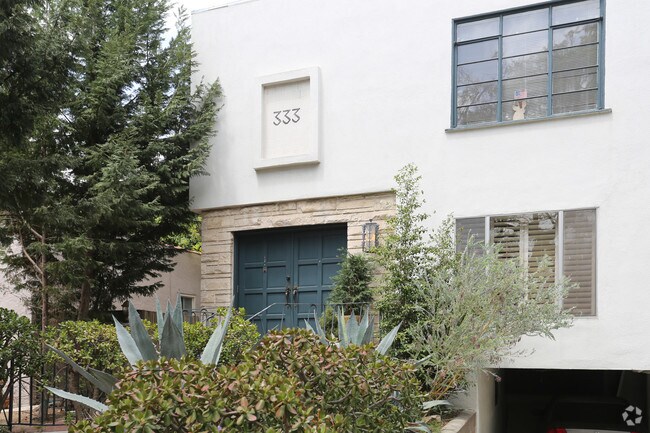 333 N. Oakhurst Dr.