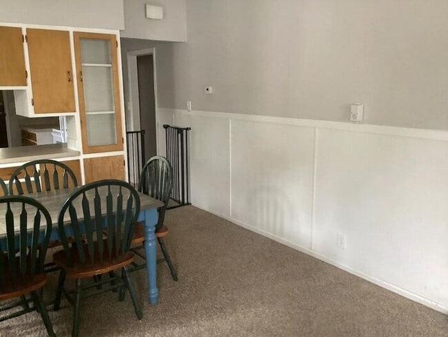 Photo - 3 Bedroom 1.5 Bathroom house near Old Town Fort Collins