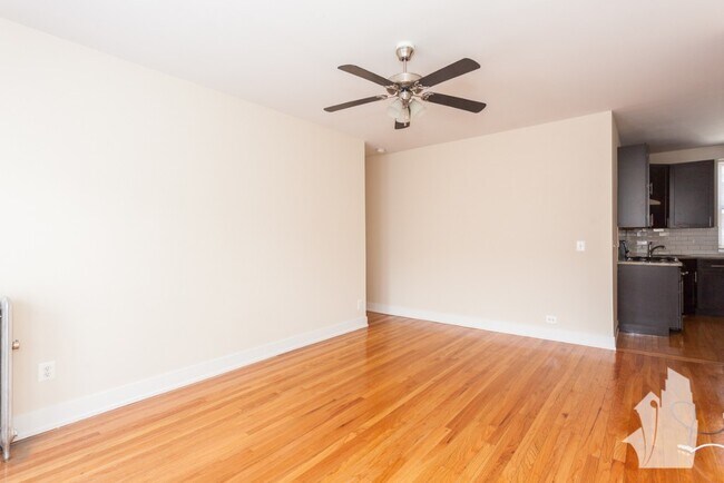 Photo - 4840 N Wolcott Ave Unidad 3A