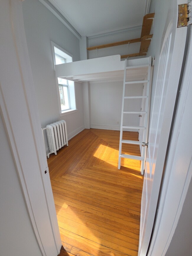 Photo - 2213 Brunswick St Unit 5