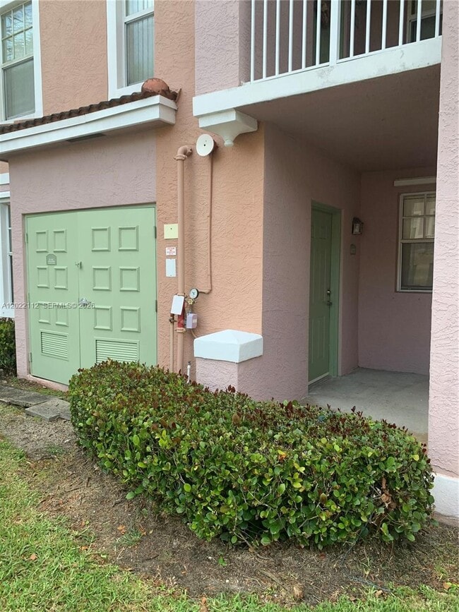 Building Photo - 6572 W Sample Rd Unit 6572
