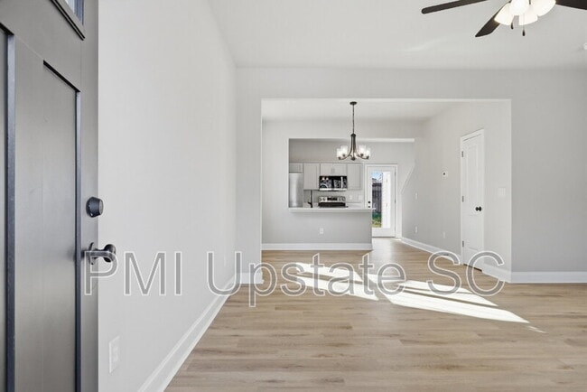 Photo - 107 Virginia Ave