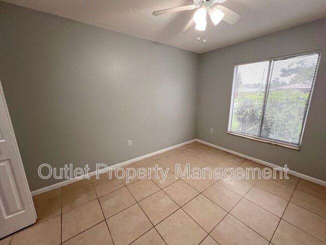Photo - 411 Slumber Ln