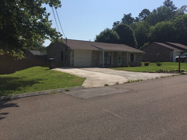 Front Left - 4912 Angelia Dr