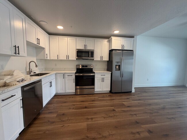 98 E Center St Unit 310