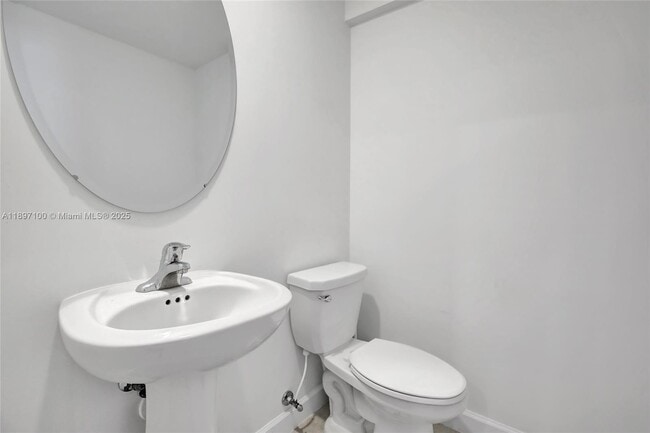 Photo - 20492 NW 4th Ave