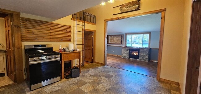 Photo - 89 Jolicoeur Ave Unit 1