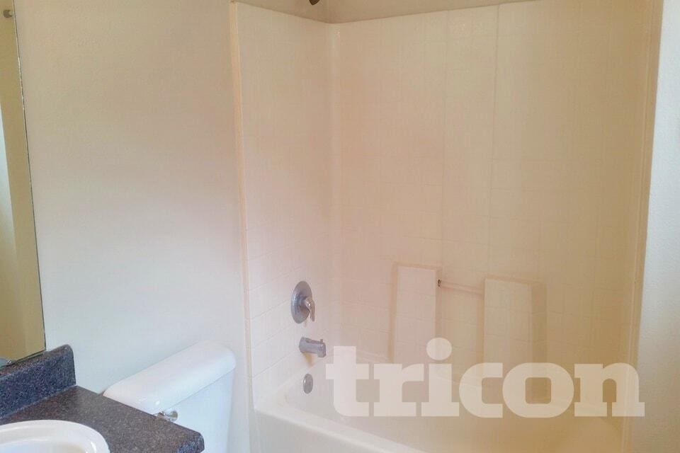 Photo - 7808 Hidden Hollow Dr