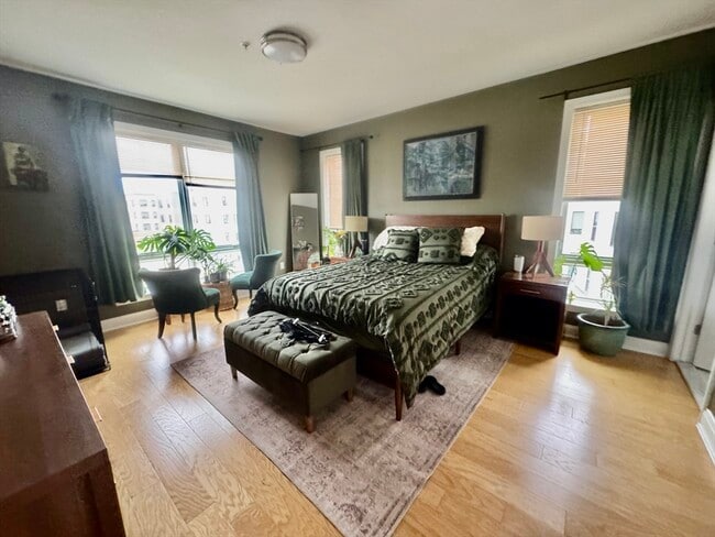 Building Photo - 15 Guild St Unit 205