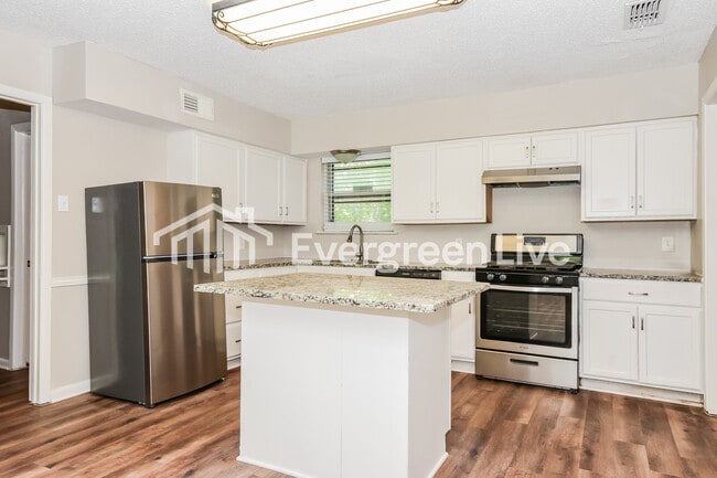 Photo - 3504 Hilton Dr