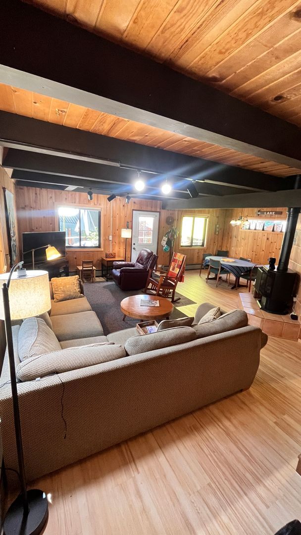 Building Photo - Donner Lake Cabin - Ski Lease