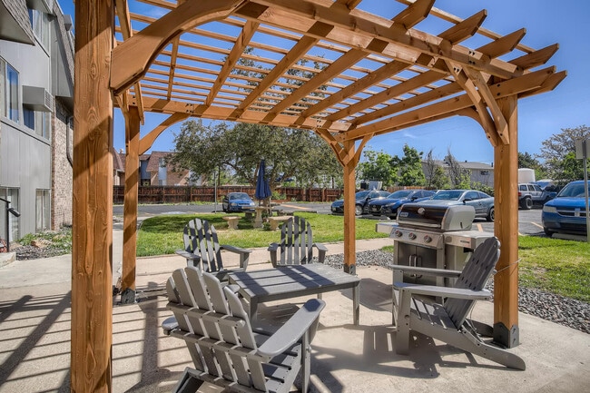 5502 Newland Way - 5502 Newland Way