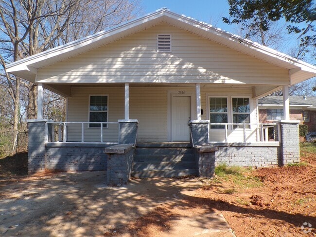 Building Photo - 2816 Brookhaven Ave SW Rental