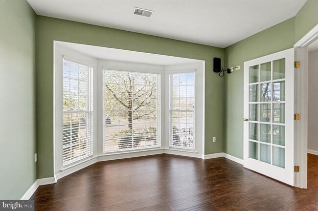 Building Photo - 5034 Strawbridge Terrace