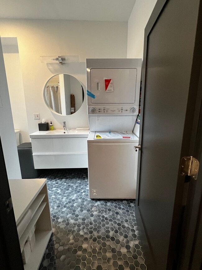 Photo - 1600 Lowrie St Unit 2