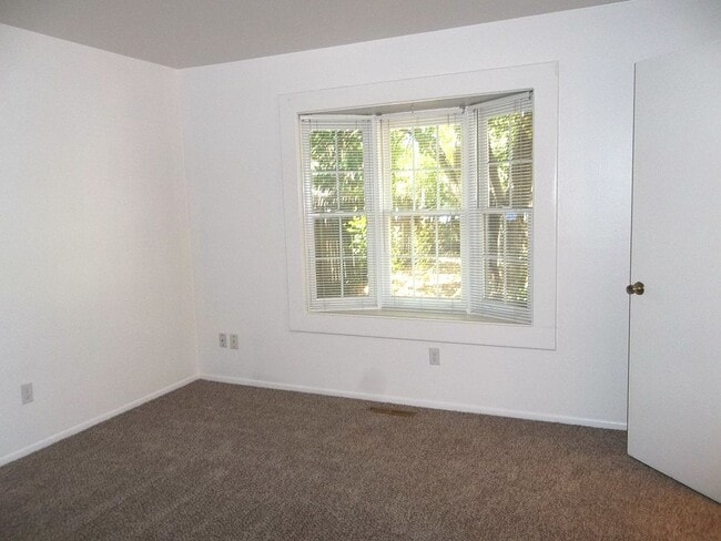 Photo - Charming Ranch Home Near the Foothills