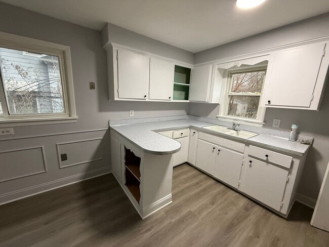 Photo - 3bd Single Nottingham Area Section 8