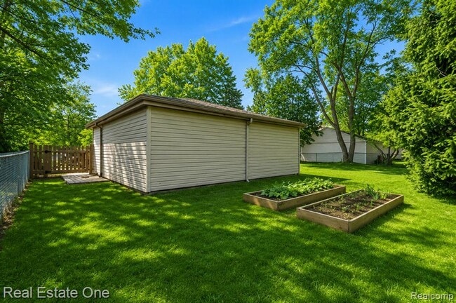 Photo - 290 Winry Dr
