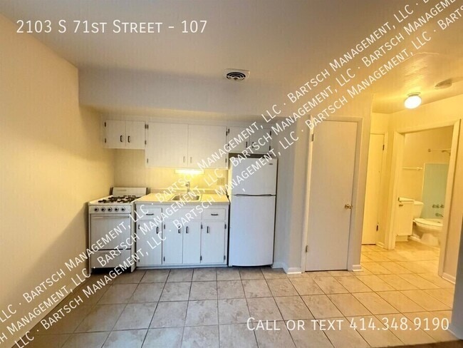 Photo - 2103 S 71st St Unit 107