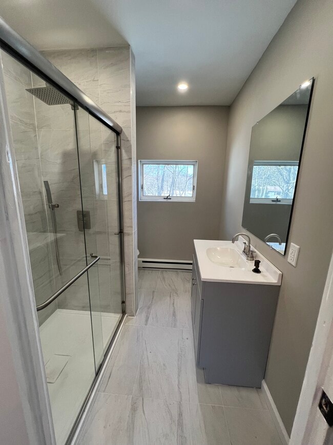 Photo - 1130 Chipperfield Dr Unit 3 bedroom
