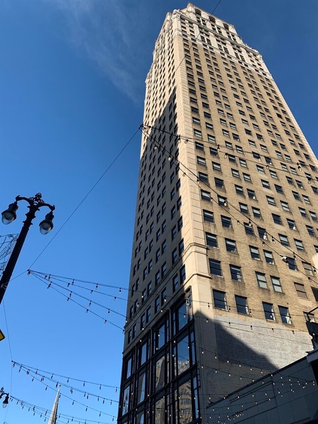 Building Photo - The Broderick Tower [MCI]