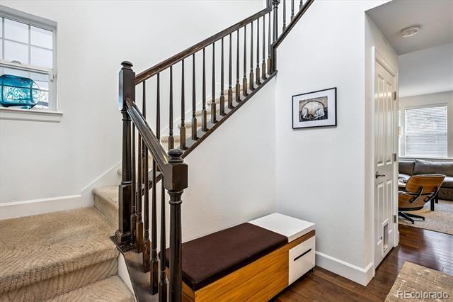 Photo - 3496 Ulster St