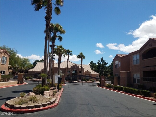 Building Photo - 8101 W Flamingo Rd Unit 2060 Rental