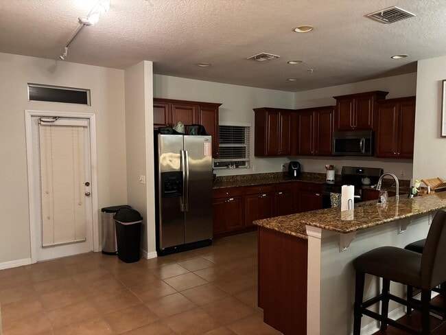 Photo - 1525 Cloverbay Ln