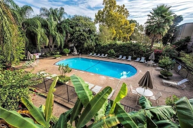 Photo - 4645 Wild Indigo St Unidad 370