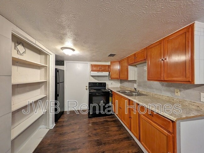 Photo - 851 Bert Rd Unit 7