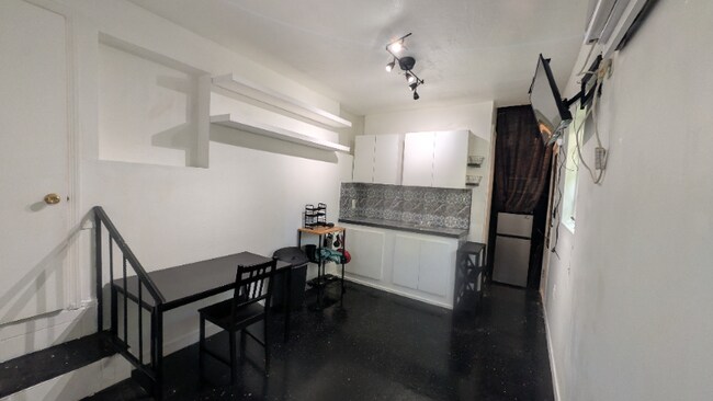 Photo - 1145 NW 48th St