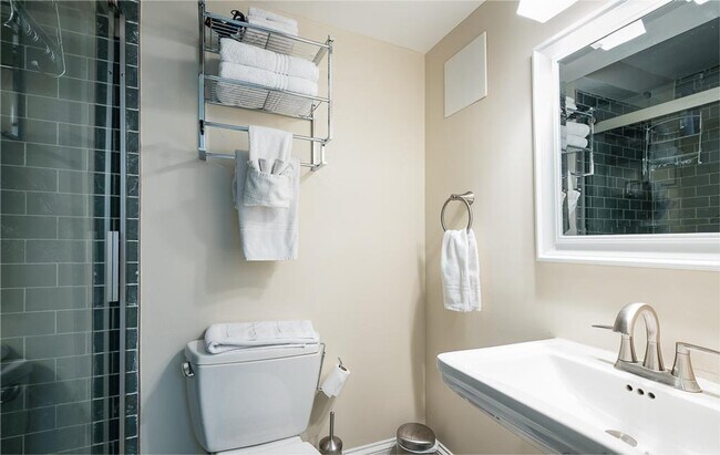 Photo - 723 5th St NE Unidad ID668P