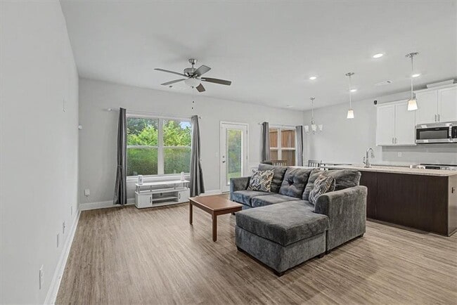 1360 Sugar Glen Ct
