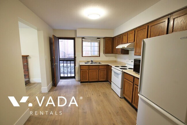 Photo - 4845 Elgin St